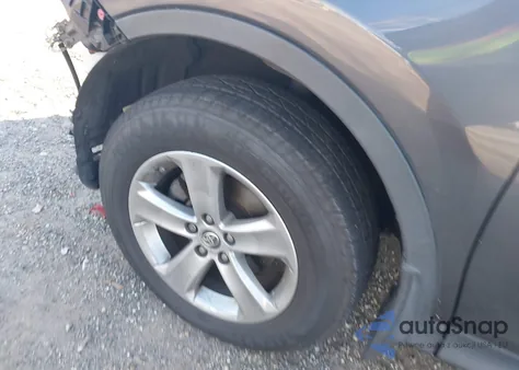 2015 Toyota Rav4 Xle z USA, uszkodzony, nr VIN JTMRFREV6FJ045686